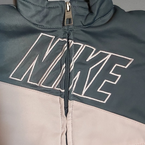 Nike Zip Up Sweater - Picture 3 of 5